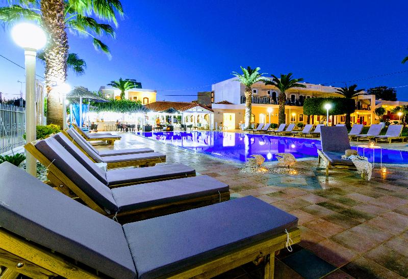 Stelios Gardens - Havuz