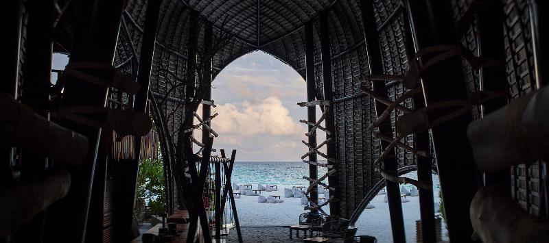 Niva Dhigali Maldives - Bar