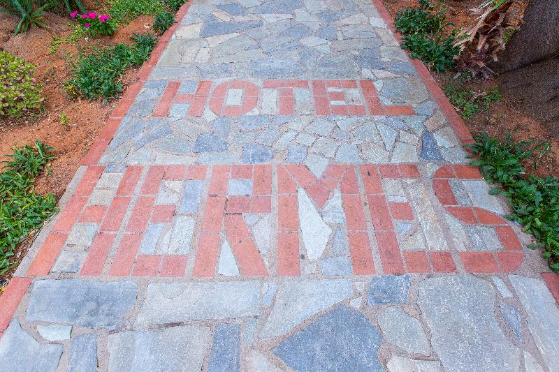 Hermes Malia - Genel