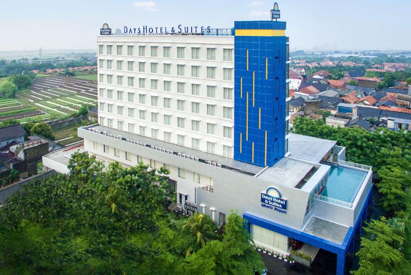 Days Hotel And Suites by Wyndham Jakarta Airport - Genel