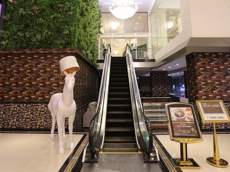 The Bazaar Hotel Bangkok - Restoran