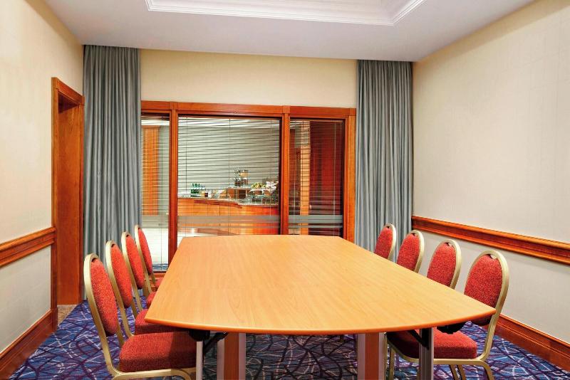 Skyline Sheraton Heathrow - Toplantı