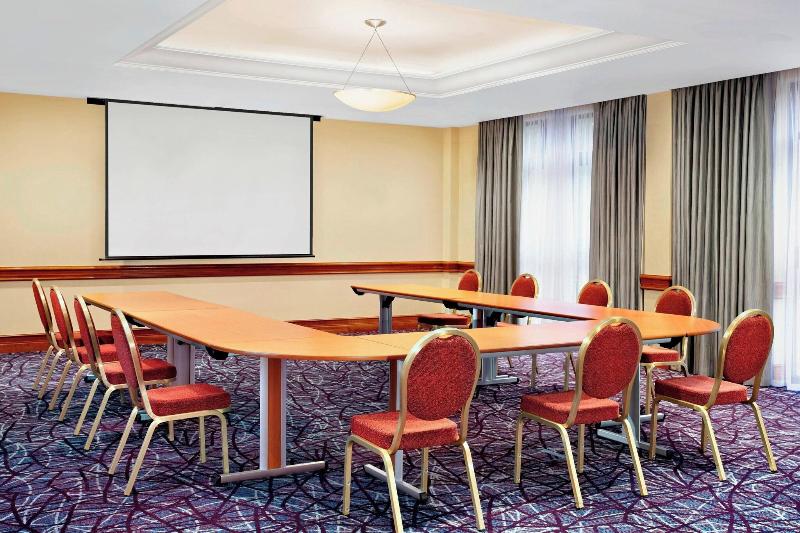 Skyline Sheraton Heathrow - Toplantı