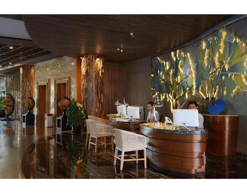 The Crystal Luxury Bay Resort Nusa Dua, Bali - Lobi
