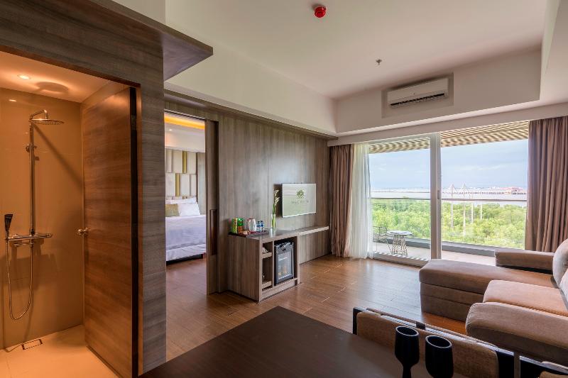 The Crystal Luxury Bay Resort Nusa Dua, Bali - Oda