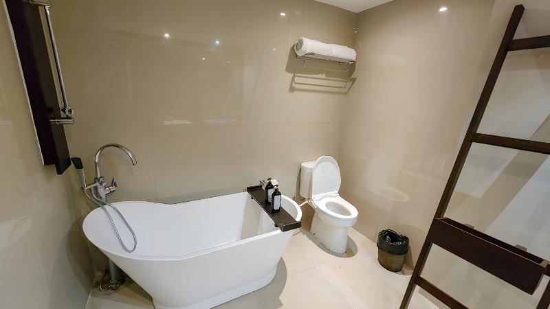 The Crystal Luxury Bay Resort Nusa Dua, Bali - Oda