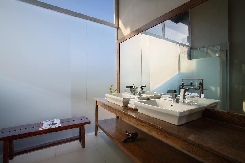 The Crystal Luxury Bay Resort Nusa Dua, Bali - Oda