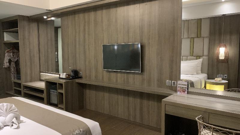 The Crystal Luxury Bay Resort Nusa Dua, Bali - Oda
