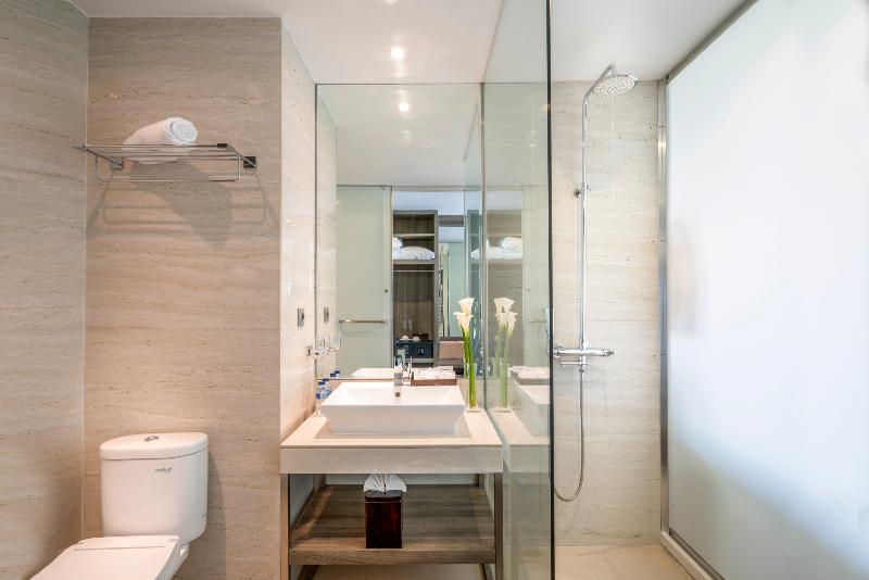 The Crystal Luxury Bay Resort Nusa Dua, Bali - Oda
