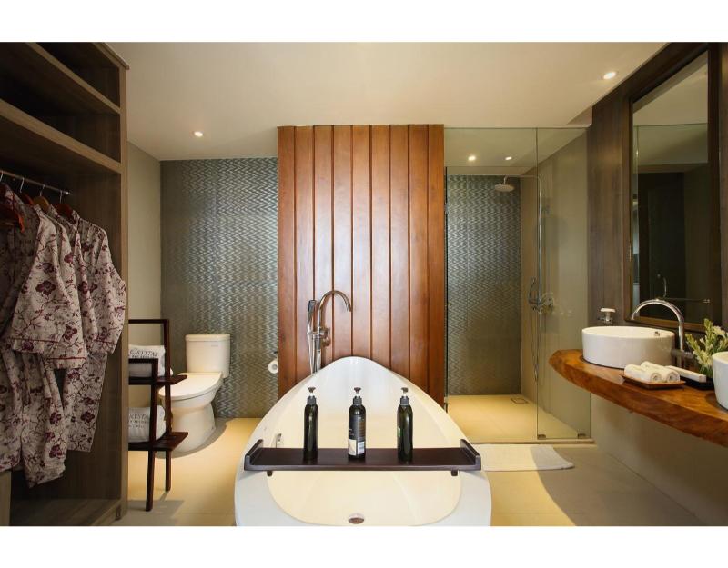 The Crystal Luxury Bay Resort Nusa Dua, Bali - Oda