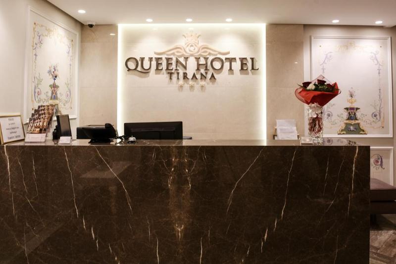 Hotel Queen - Lobi