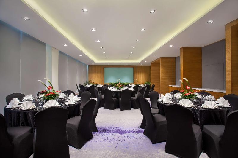 Radisson Golf & Convention Center Batam - Toplantı