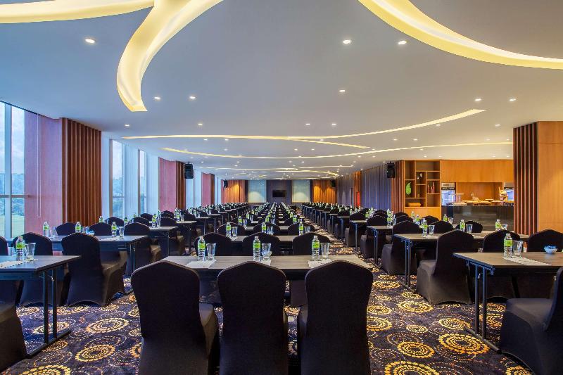 Radisson Golf & Convention Center Batam - Toplantı