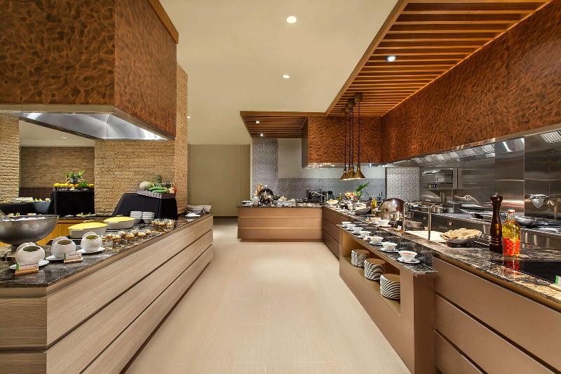 Radisson Golf & Convention Center Batam - Restoran