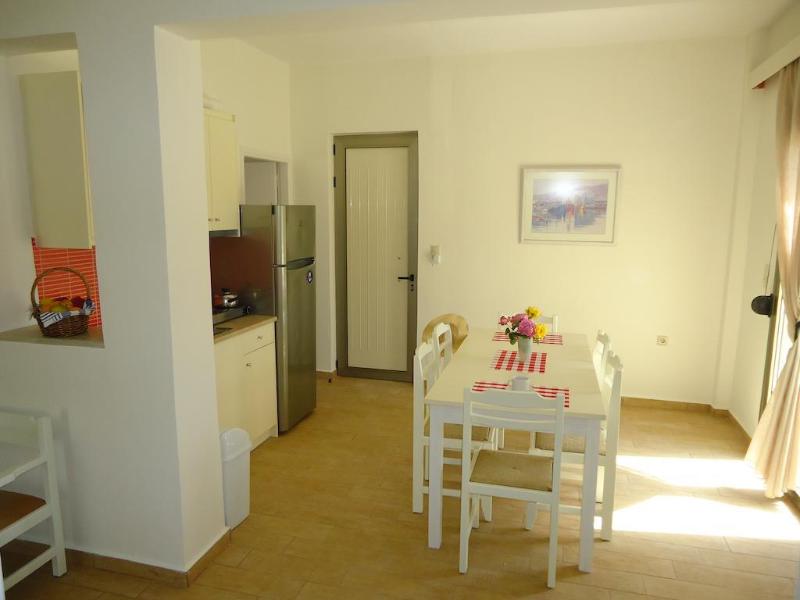 Almyra Apartments - Oda