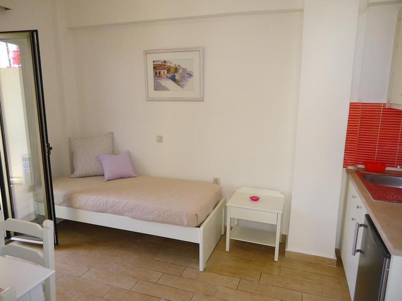 Almyra Apartments - Oda