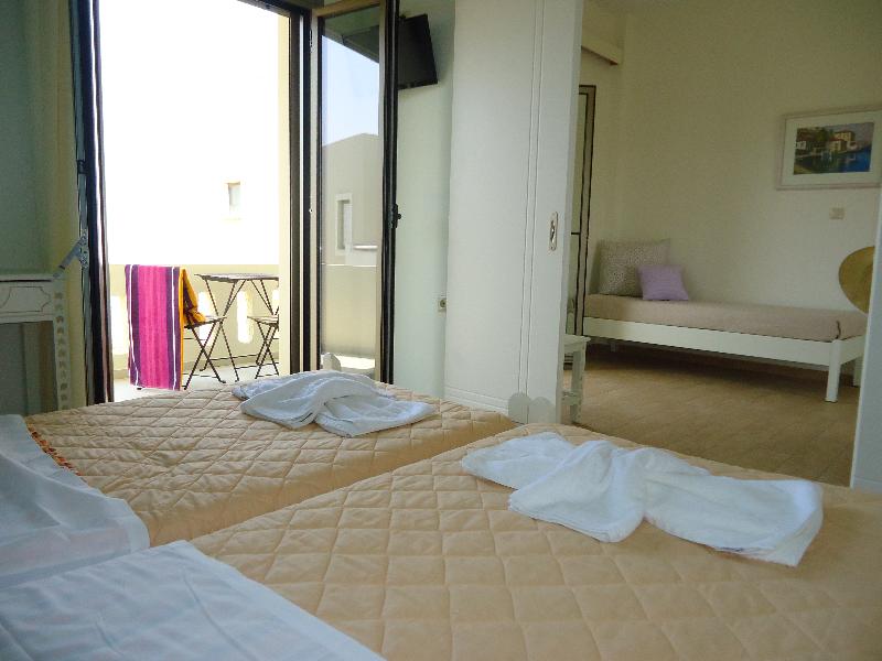 Almyra Apartments - Oda
