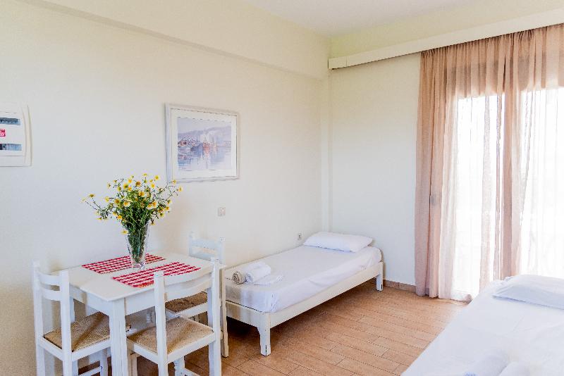 Almyra Apartments - Oda