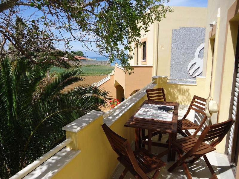 Almyra Apartments - Oda