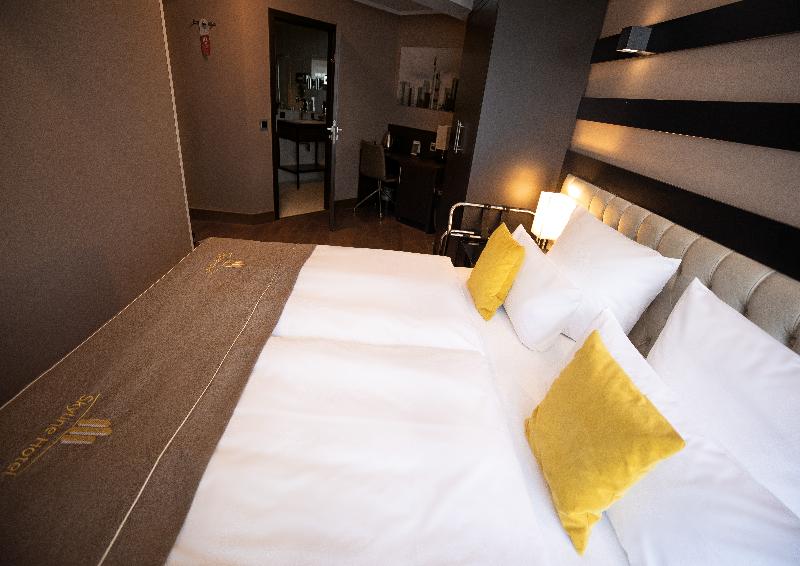Skyline Hotel - Oda