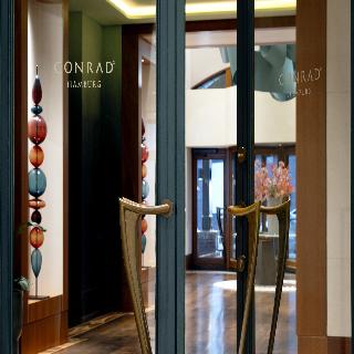 Conrad Hamburg fotoÄŸrafÄ±