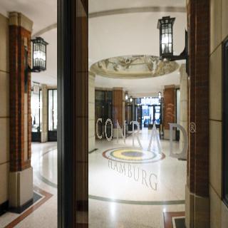 Conrad Hamburg fotoÄŸrafÄ±