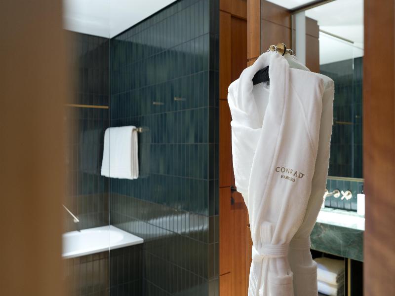 Conrad Hamburg - Oda