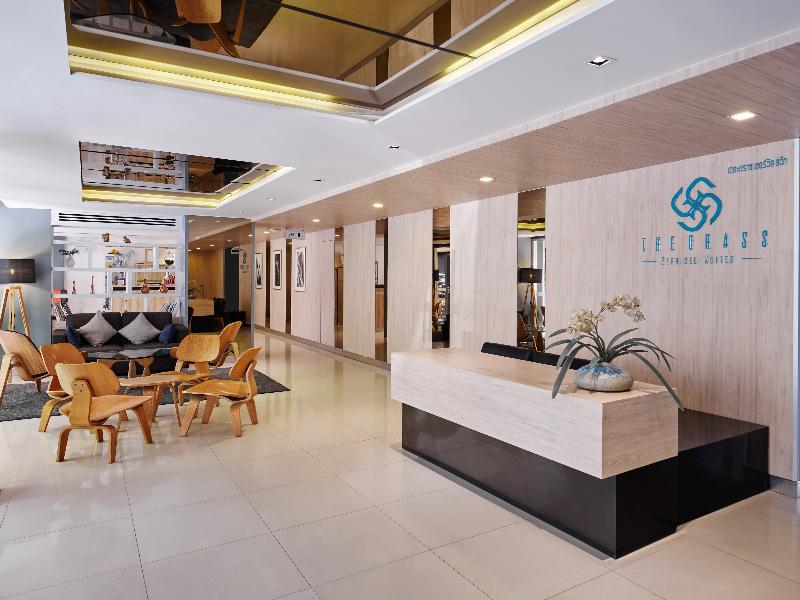 The Grass Serviced Suites by At Mind - Lobi
