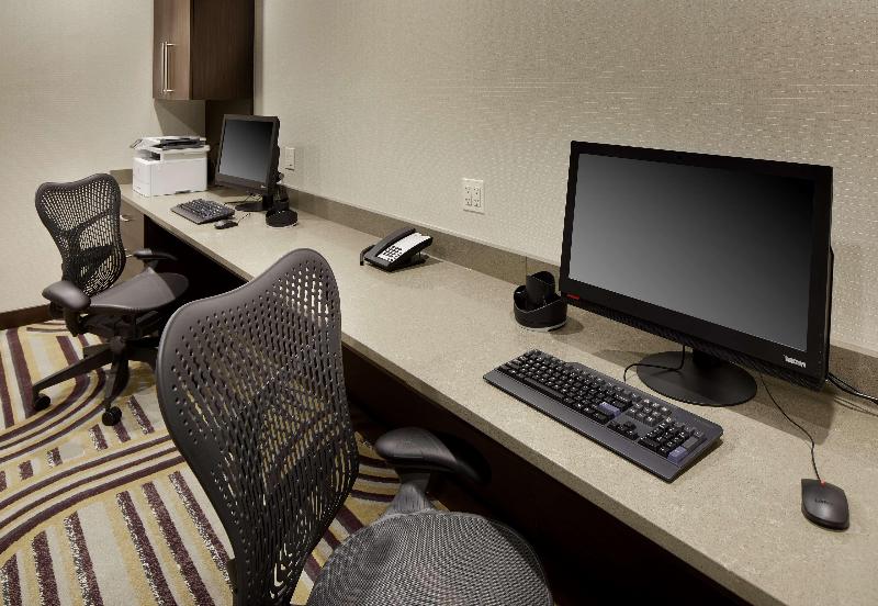 Hilton Garden Inn Roslyn, NY - Toplantı