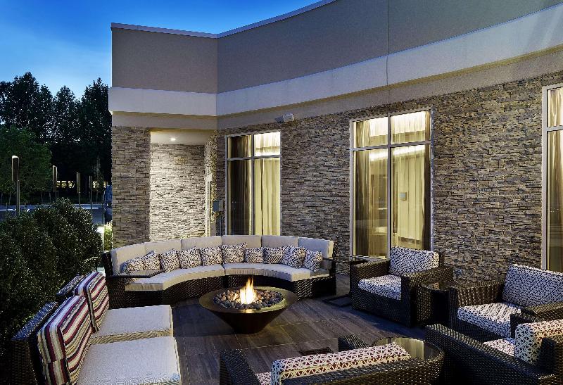 Hilton Garden Inn Roslyn, NY - Genel