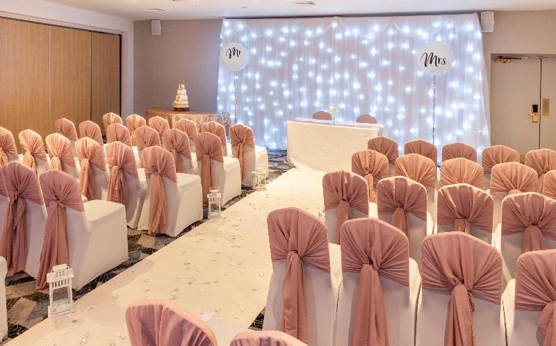 Holiday Inn Birmingham M6 J7 - Toplantı