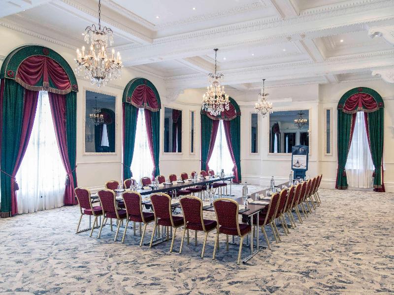 Bristol Grand Hotel By Sunday - Toplantı