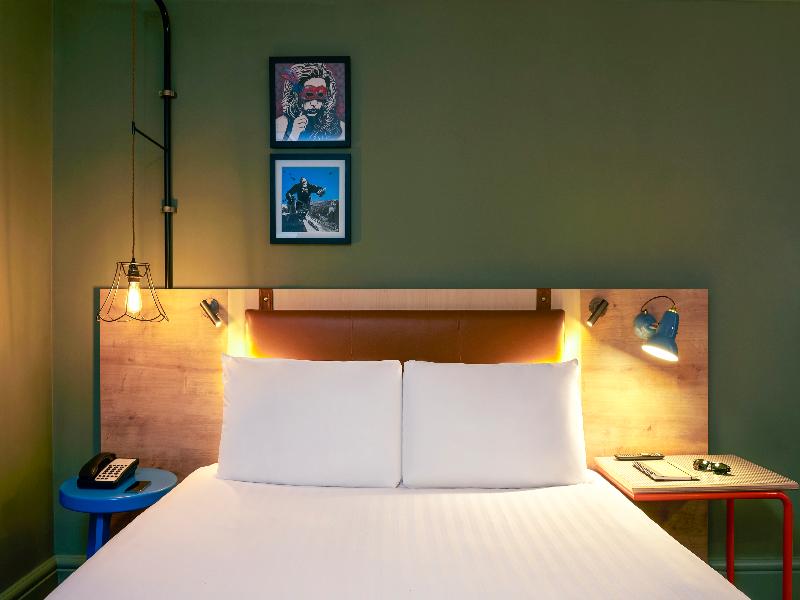 Bristol Grand Hotel By Sunday - Oda