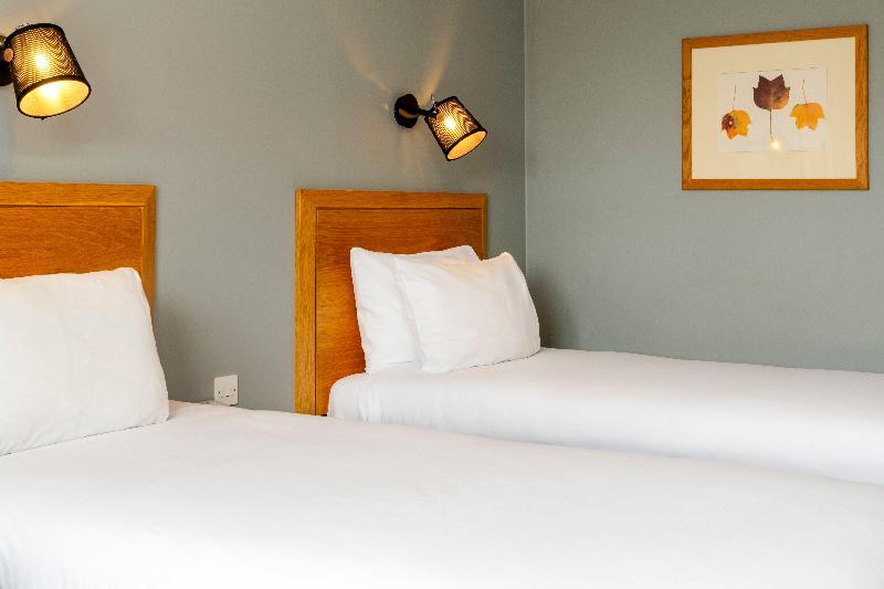 Holiday Inn Edinburgh - Oda