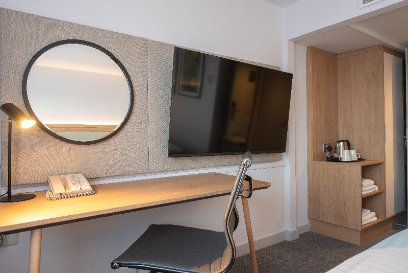 Holiday Inn Edinburgh - Oda