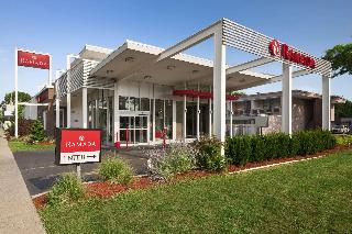 Ramada by Wyndham Rockville Centre otel fotoğrafı