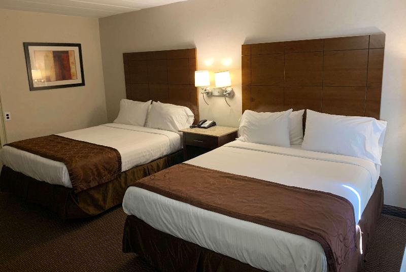 Ramada by Wyndham Rockville Centre - Oda
