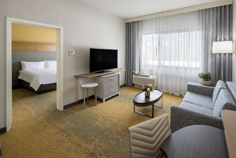 Holiday Inn Long Island-Islip Arpt East - Oda