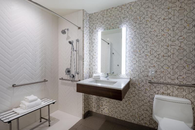 Holiday Inn Long Island-Islip Arpt East - Oda
