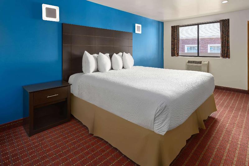 Travelodge by Wyndham Manhasset - Oda