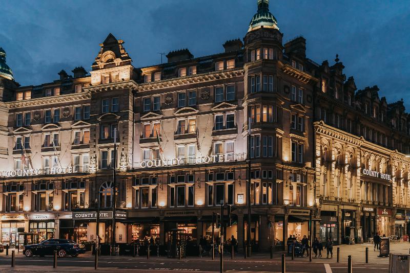 The County Hotel and County Aparthotel - Genel