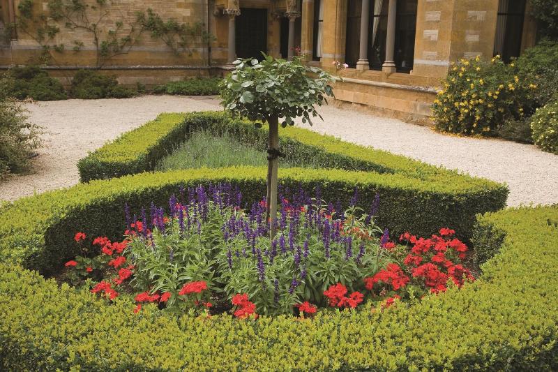 Ettington Park - Genel