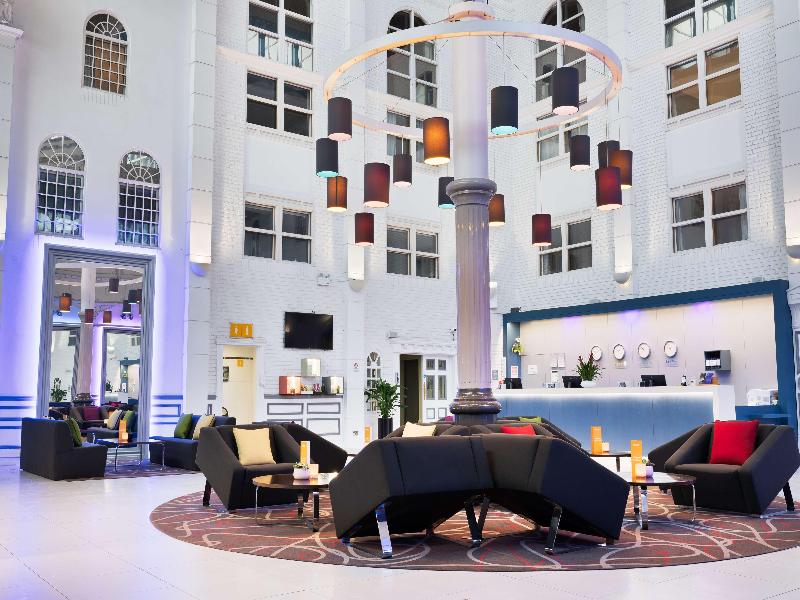 Park Inn Cardiff City Centre - Lobi