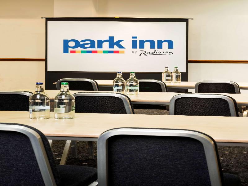 Park Inn Cardiff City Centre - Toplantı