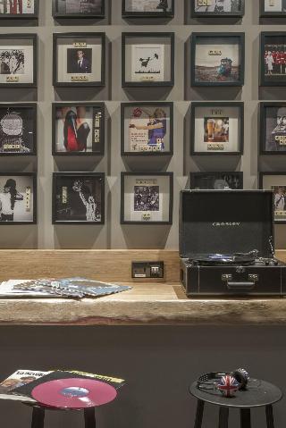 Moxy London Excel fotoÄŸrafÄ±
