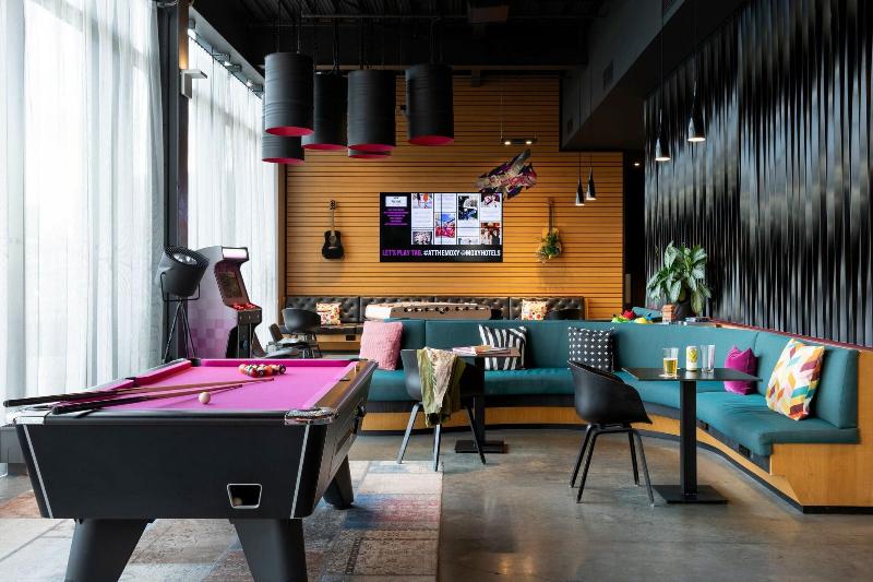 Moxy Aberdeen Airport - Genel