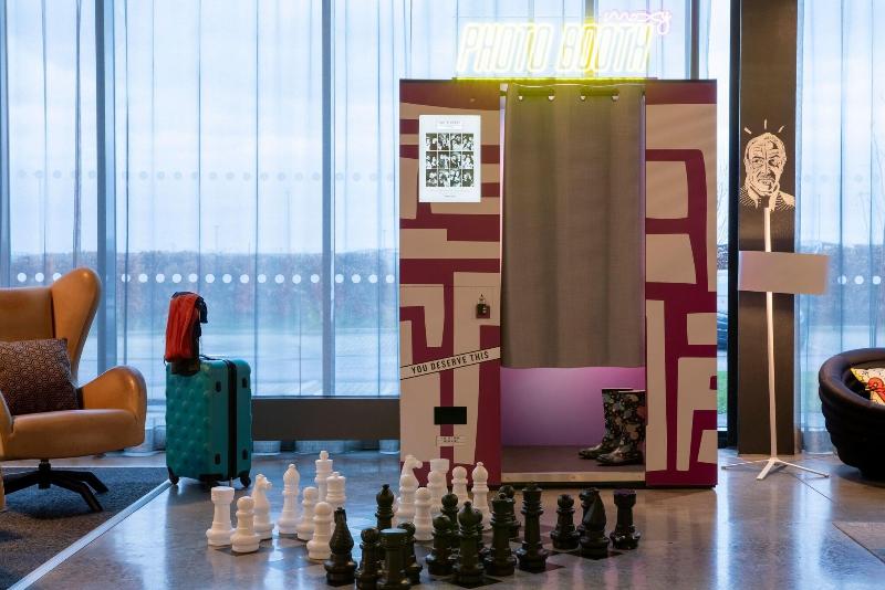 Moxy Aberdeen Airport - Genel