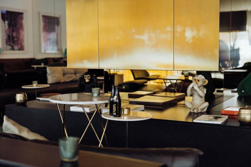 The Dean Munich, Autograph Collection - Lobi