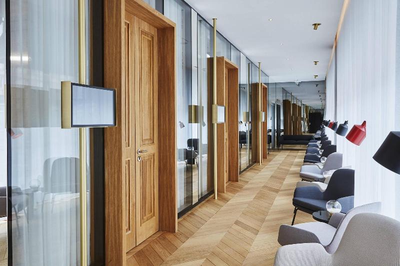 The Dean Munich, Autograph Collection - Toplantı
