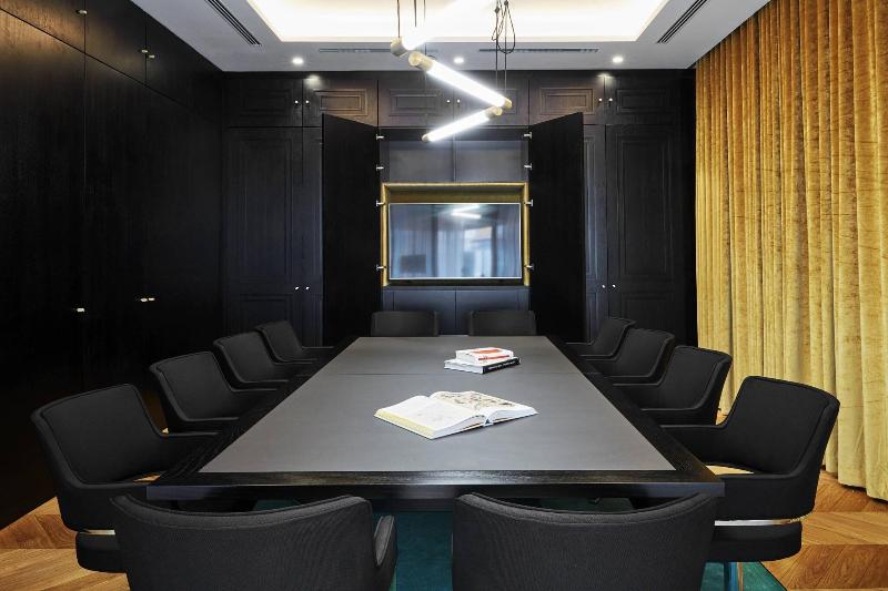 The Dean Munich, Autograph Collection - Toplantı